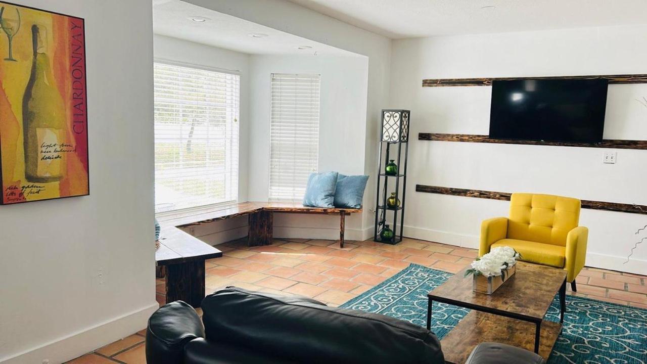 Mi Casa Es Tu Casa, Midtown #2 Leilighet Tampa Eksteriør bilde
